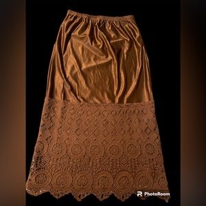 SOLD Nuggles brown/rust skirt extender!